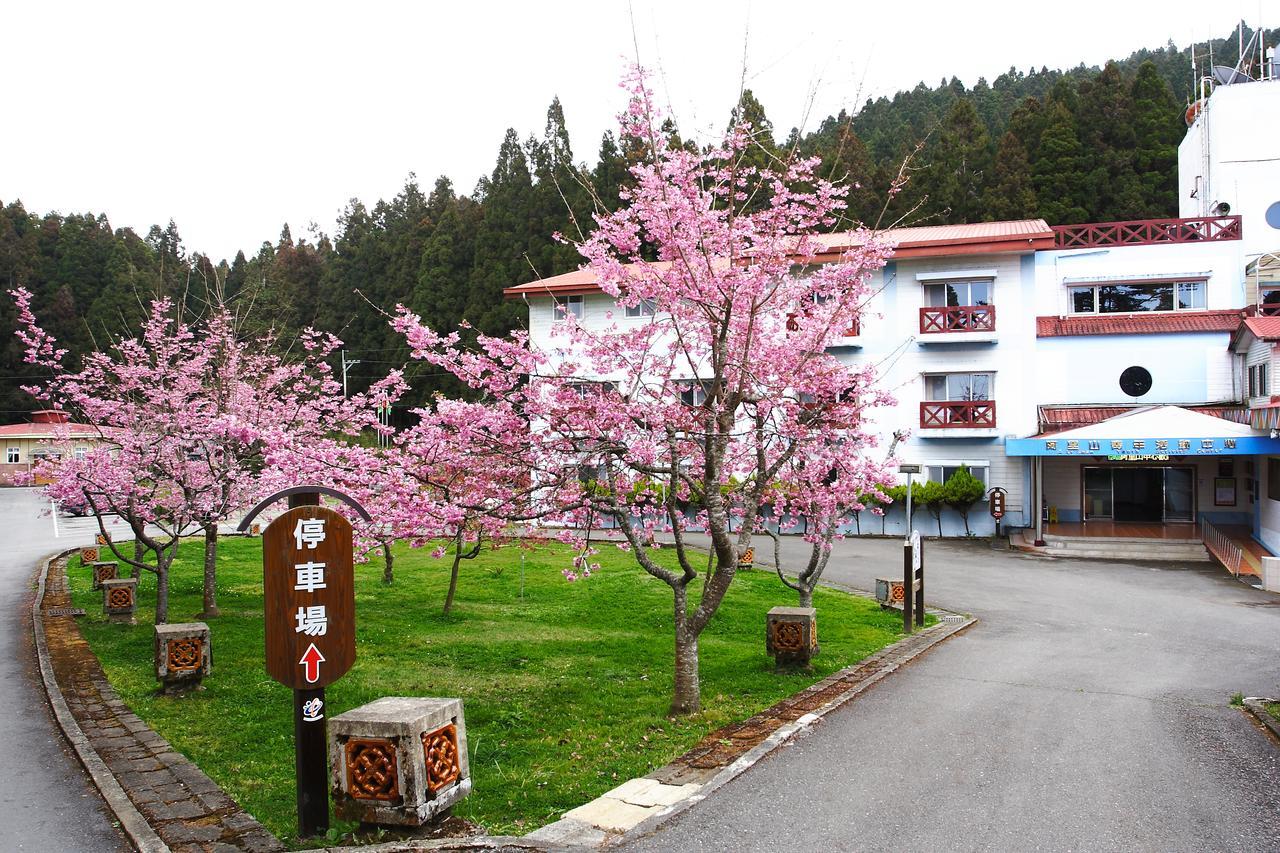 ז'ונגז'נג Alishan Youth Activity Center מראה חיצוני תמונה