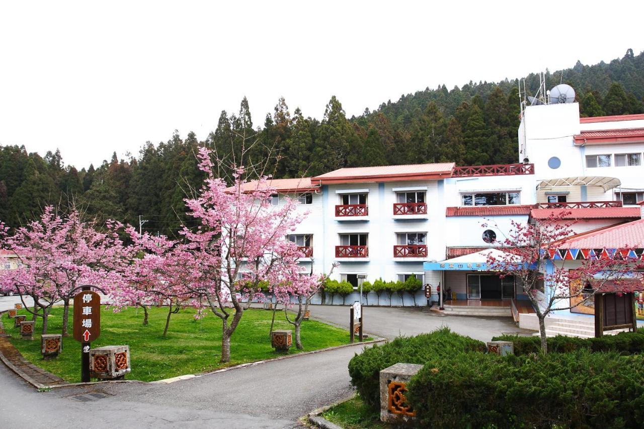 ז'ונגז'נג Alishan Youth Activity Center מראה חיצוני תמונה